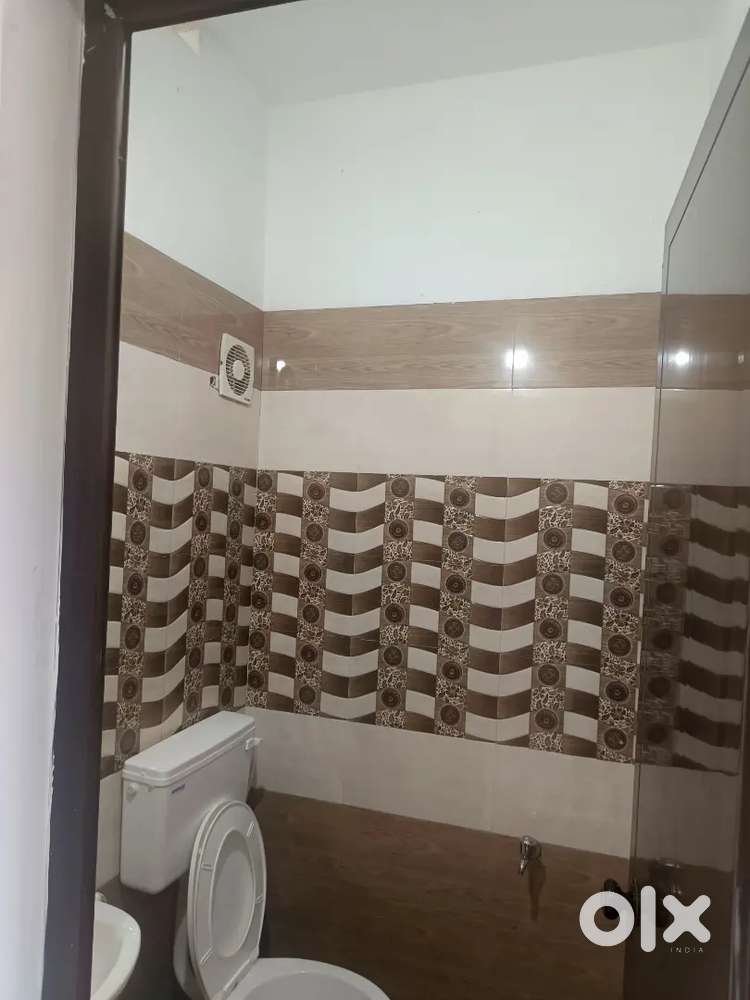 Semi furnished A/C office,2 ND floor, Atrached  toilet,Padivattom,EKM