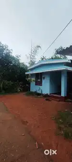 House for sale. Only 14 L.  at kummanam
