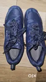 Hundred Razer blade badminton shoes