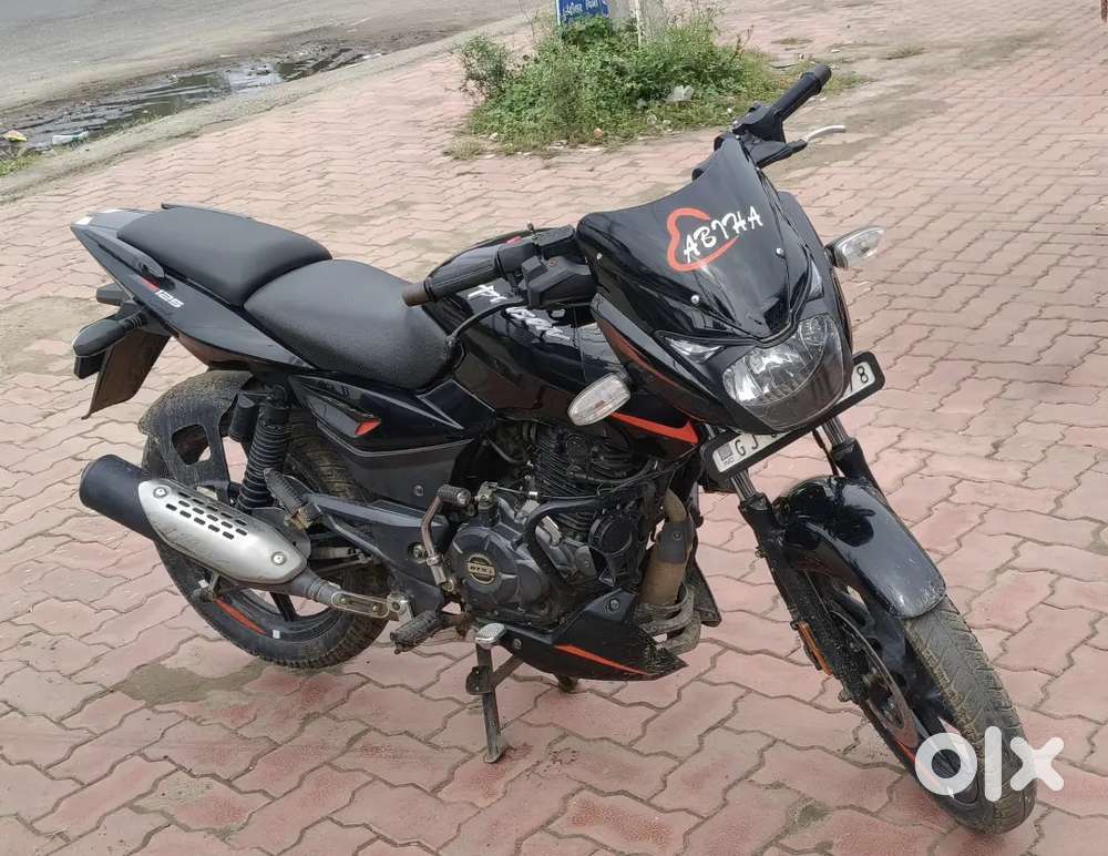 Bajaj pulsar 125cc 2020 model tip top condition.non accidental