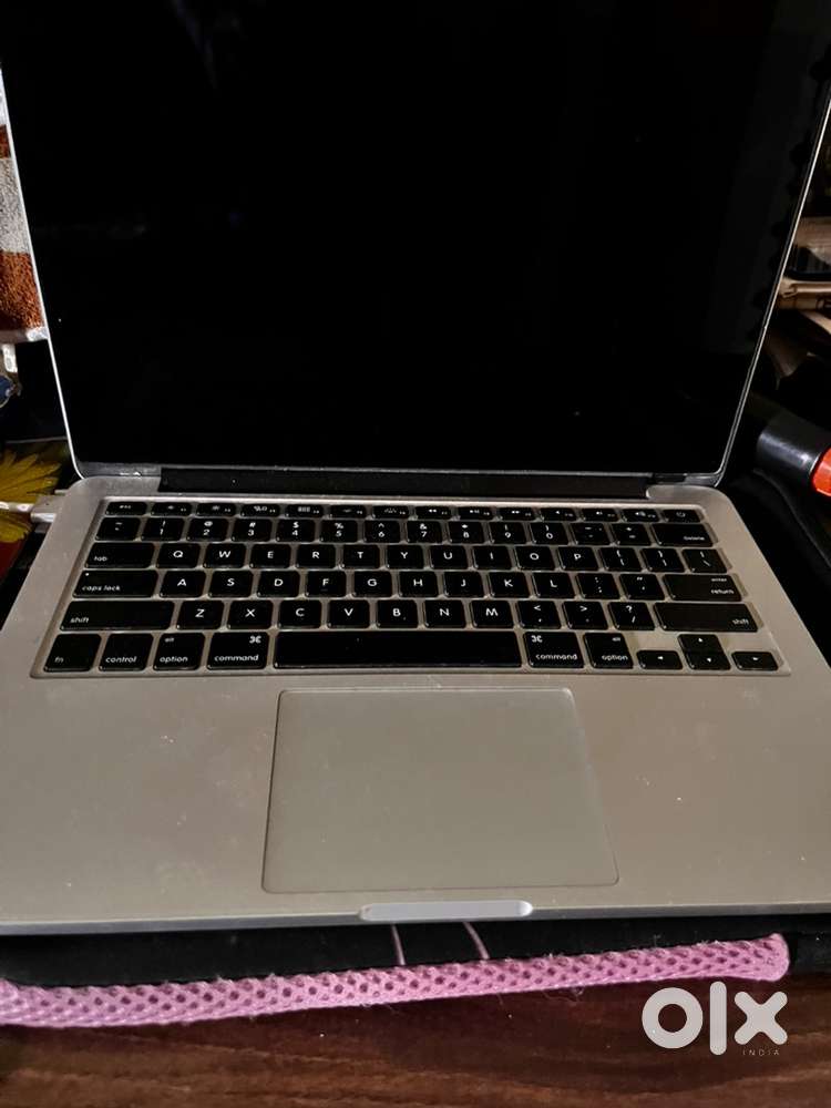 MACBOOK PRO IN MINT CONDITION