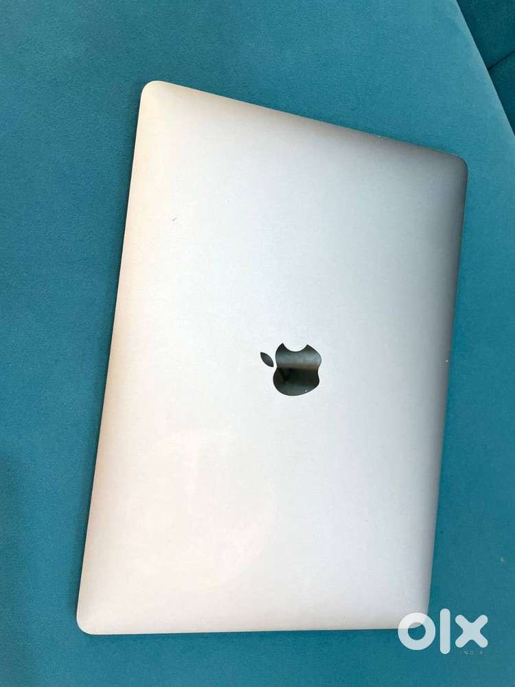 Intel Core i7 (Apple MacBook Pro A1707) Gen 7th