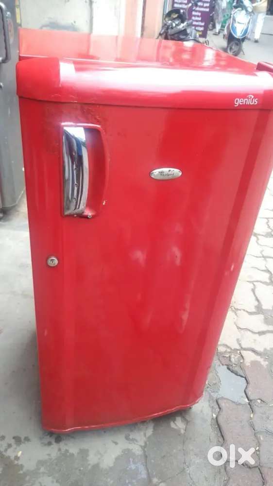 Single door refrigerator