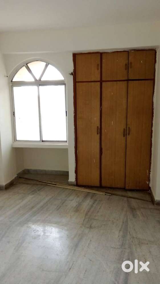 Flat For Rent in Bahu Bazaar
