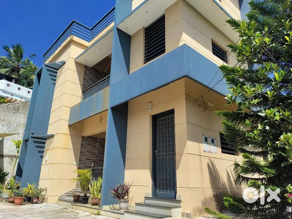 Elegant 2 bhk semi furnished First floor at Kovalam walkable to beach.