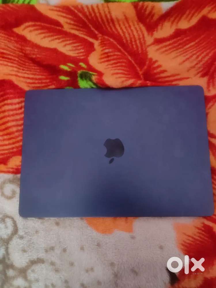 MACBOOK AIR M4 256gb variant