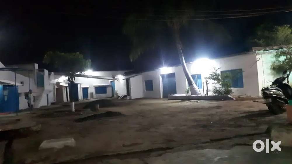 land and godwn near state highways