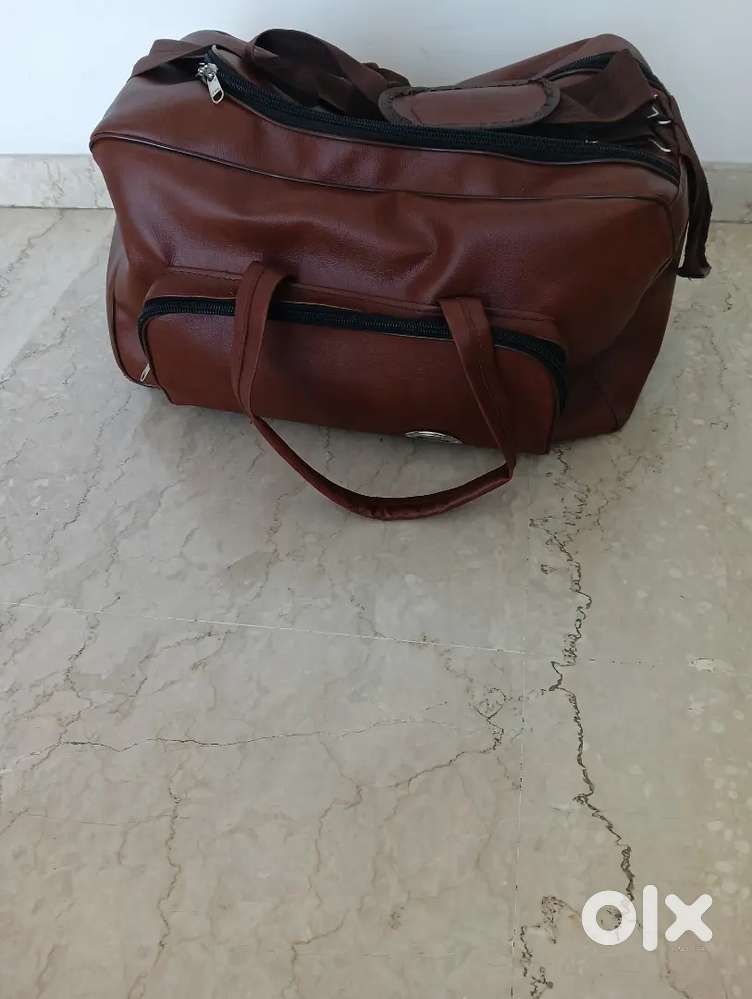 Leather Look, Brown Hand Bag with 2 Wheels, Excellent Condition