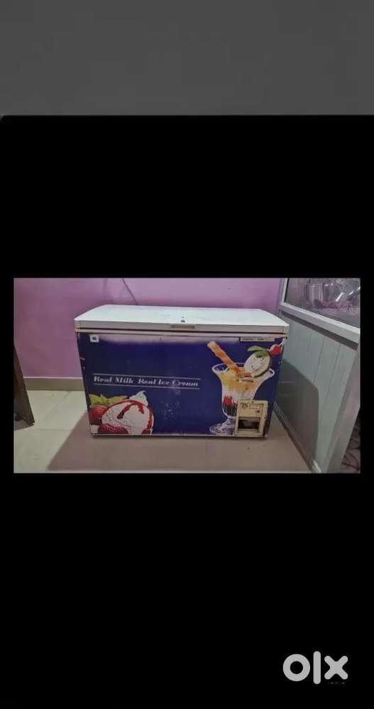 VOLTAS DEEP FRIDGE