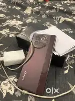 Vivo v30e.    8 gb ram  128 memory
