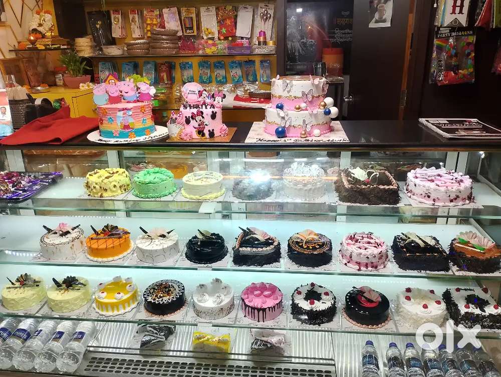 Cake shope all setup sell with ready running busines with rented shope
