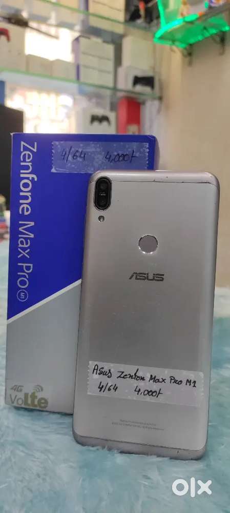 Asus Zenfone Max Pro M1 4/64 GB in good condition with box, charger