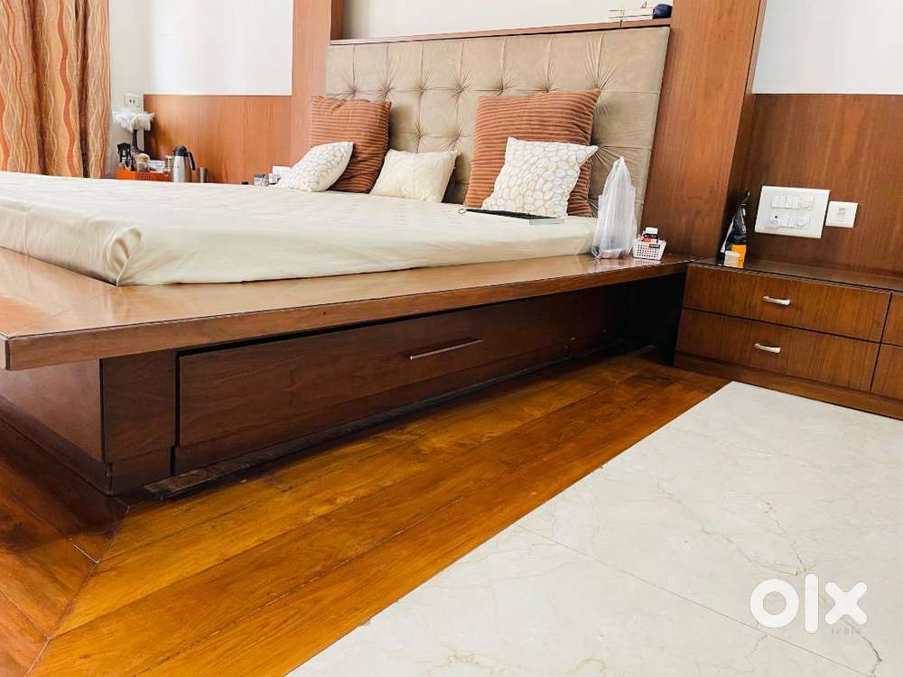 1 King Size Bed & 1 Queen Size Bed with box for sale