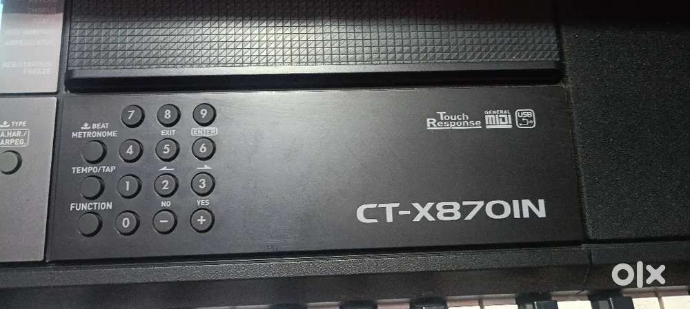 Music keyboard Casio with warranty