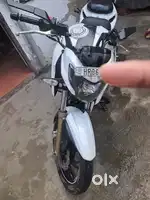 Tvs Apache rtr 200 4v