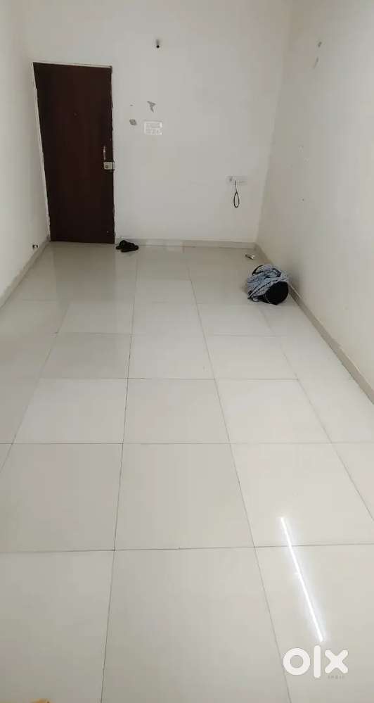 3 Bhk flat on rent near loni toll plaza, pune Solapur highway, manjari