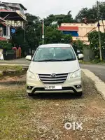 Toyota Innova 2.5 V 7 STR, 2014, Diesel