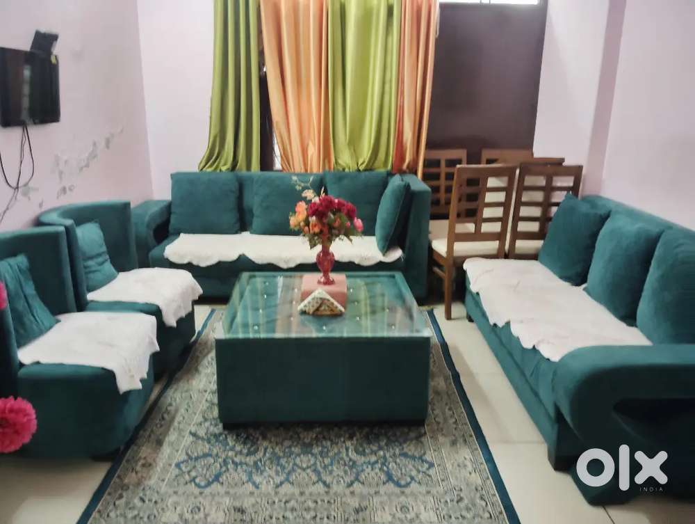 Sofa seat with table