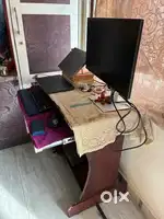 Computer table
