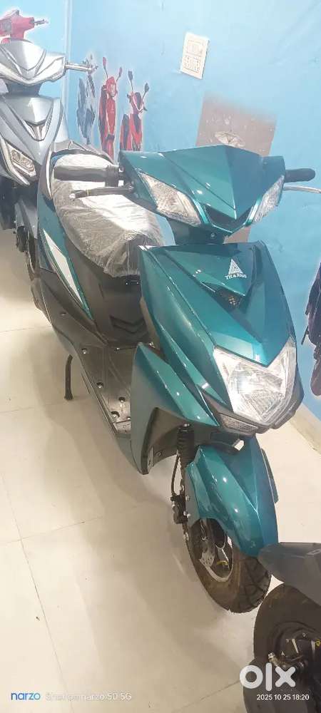 Tharman brand EV electric scooty without battery end charger