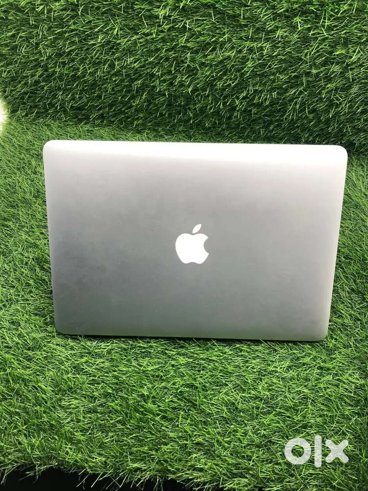 Macbook Air A1466/ 2017 / Core i5 /8GB /128GB / 13.3 / Good backup