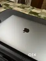 Macbook Pro i5, 16Gb ram, 512 gb ssb