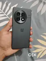 Oneplus 13 Brand new (12gb ram 256gb internal)