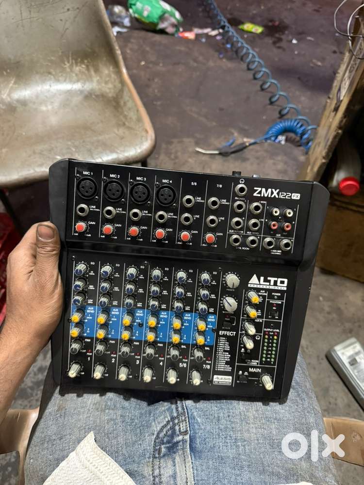 Channel compect mixer with effects