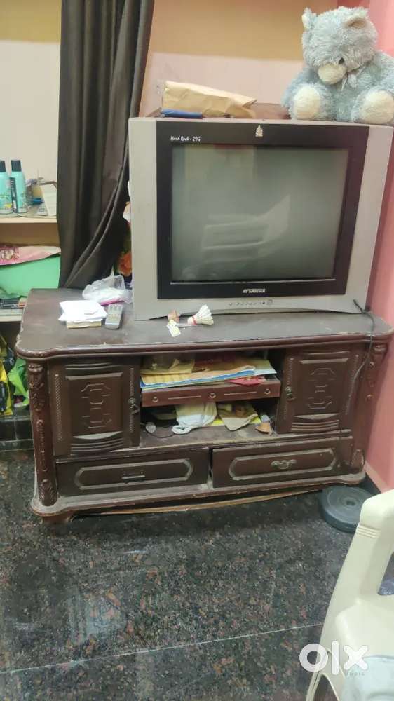 Working good tv with woofer and table 20 inches tv