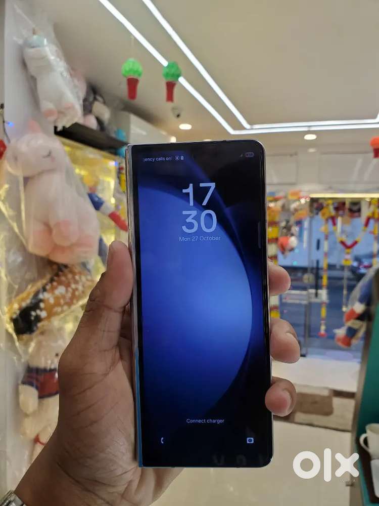 SAMSUNG GALAXY FOLD 5 12/512GB STORAGE - PRISTINE CONDITION DEVICE