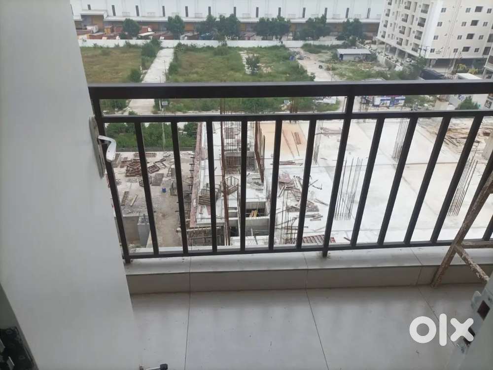 2bhk semi furnished flat for rent in gated community.