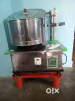 Lakshmi 2 lit grinder for sale (only 9 moths old)