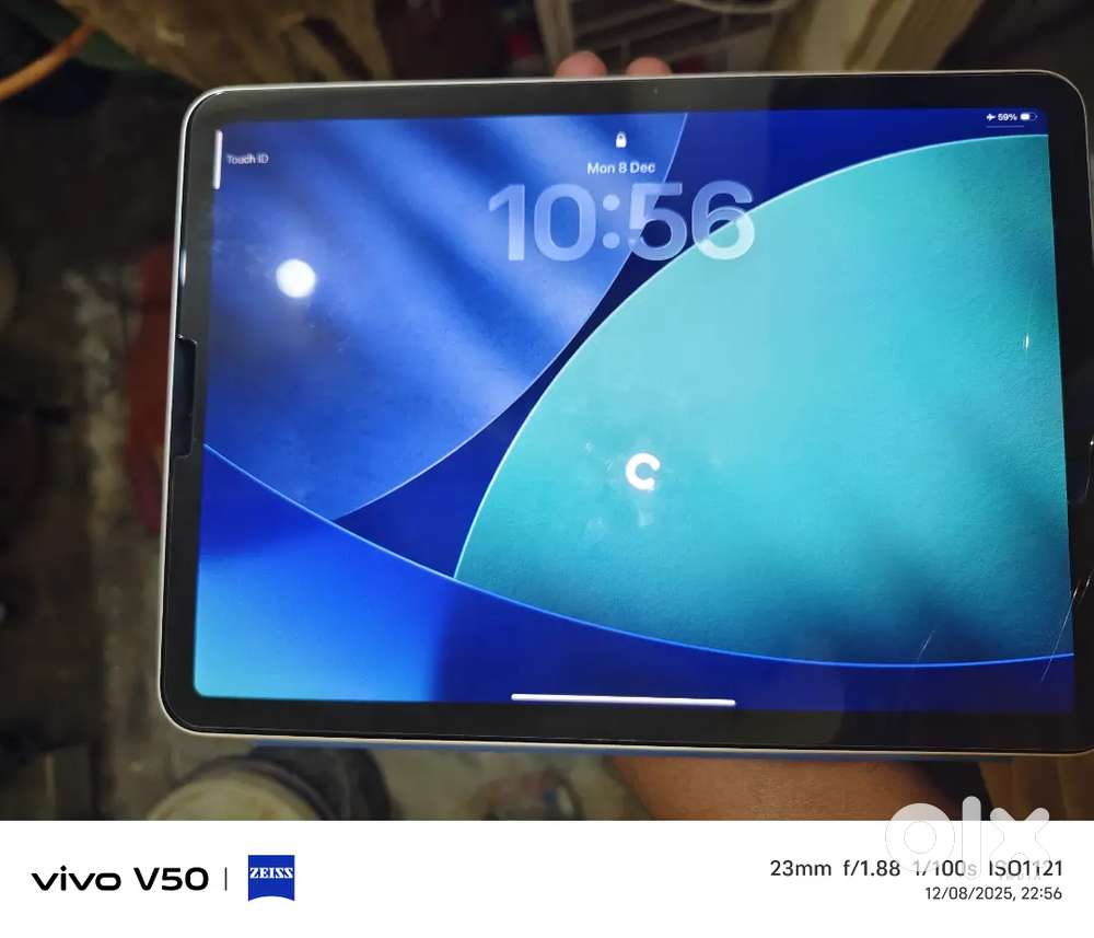 iPad Air M2 (128GB)  89% Battery  Full Box  Like New  Delhi