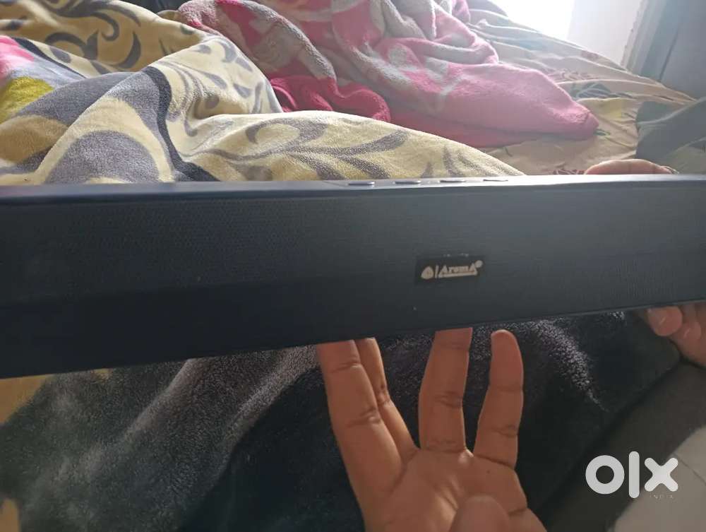 Speaker with usb and aux