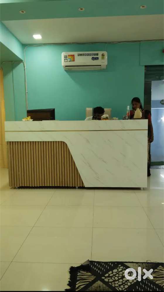 Aura Saloon And Spa