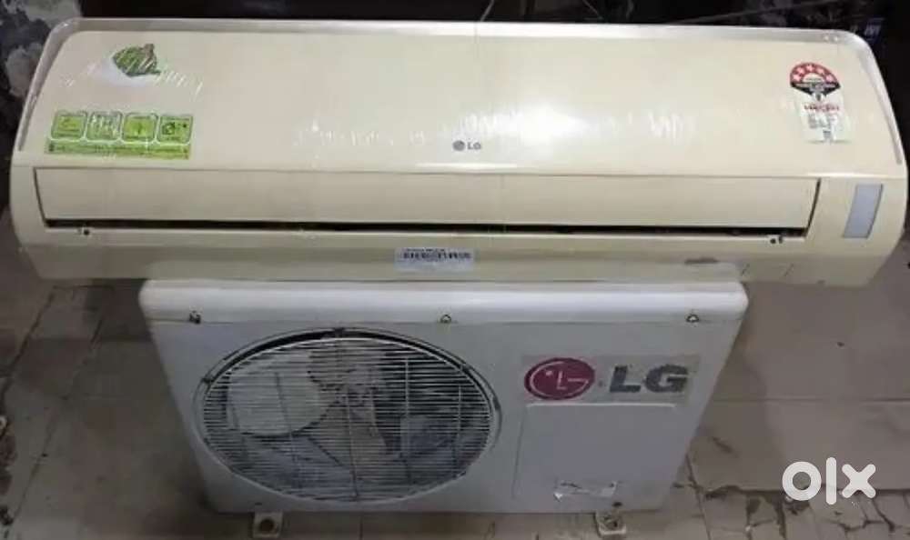 LG split Ac 2 year old