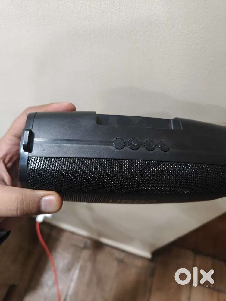 Bluetooth speaker high noise