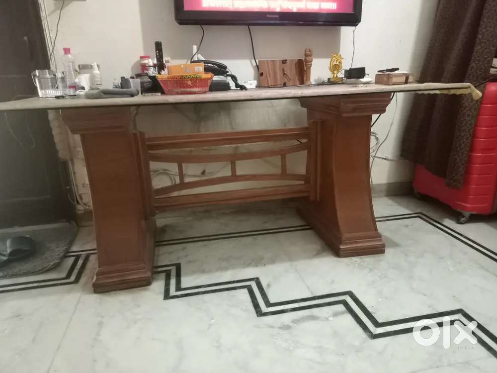 Dinning table