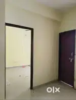 2 bhk falt 1 room is available