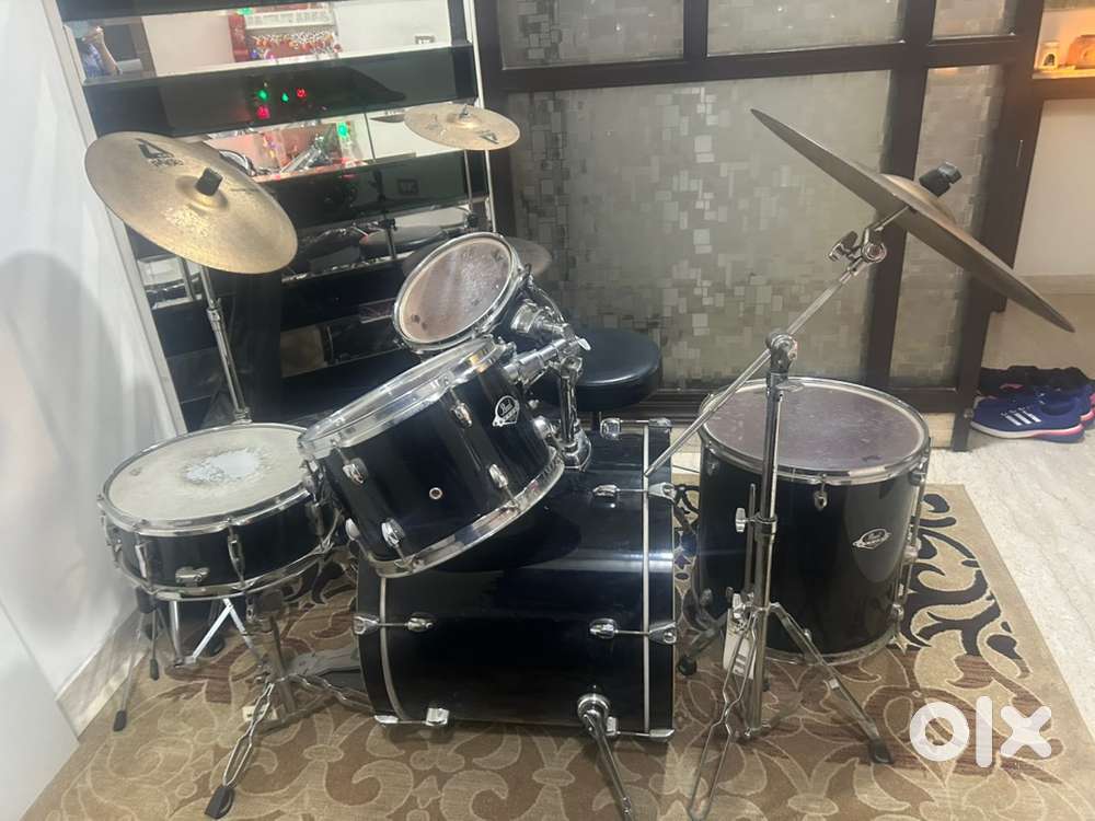 Full drum kit
