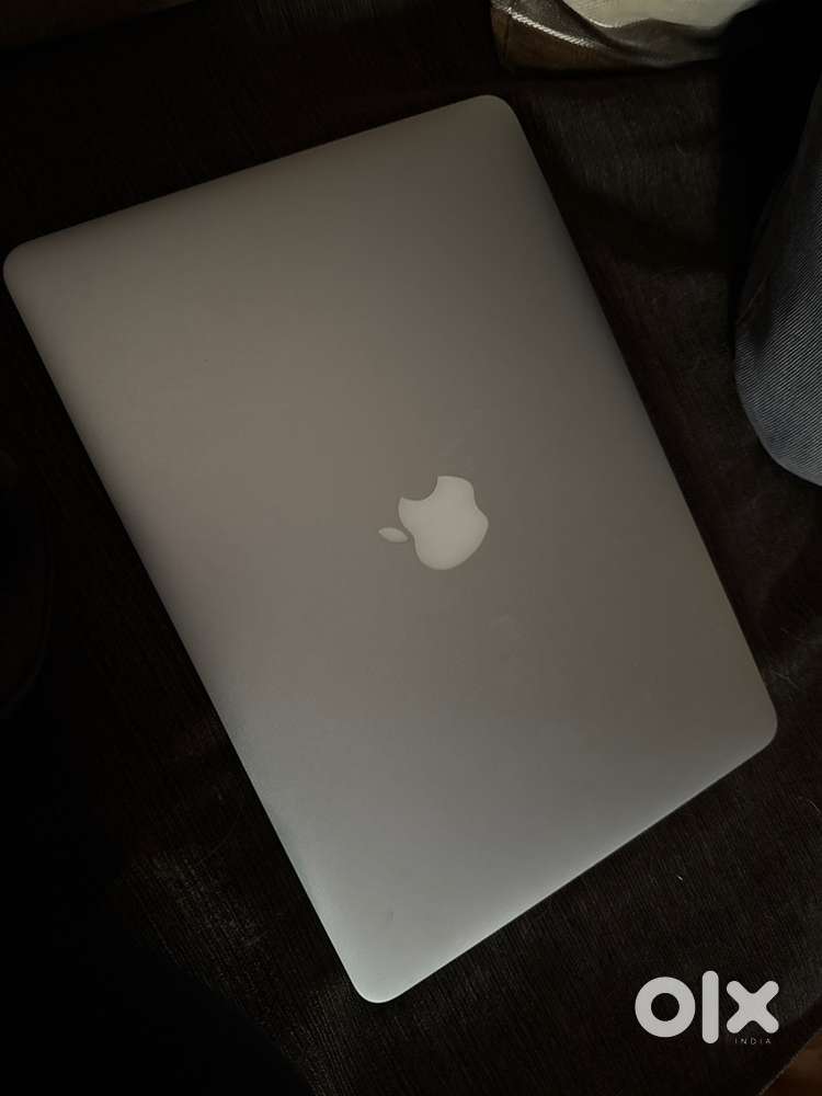 Mac book Air 13’’ inch 2017 model