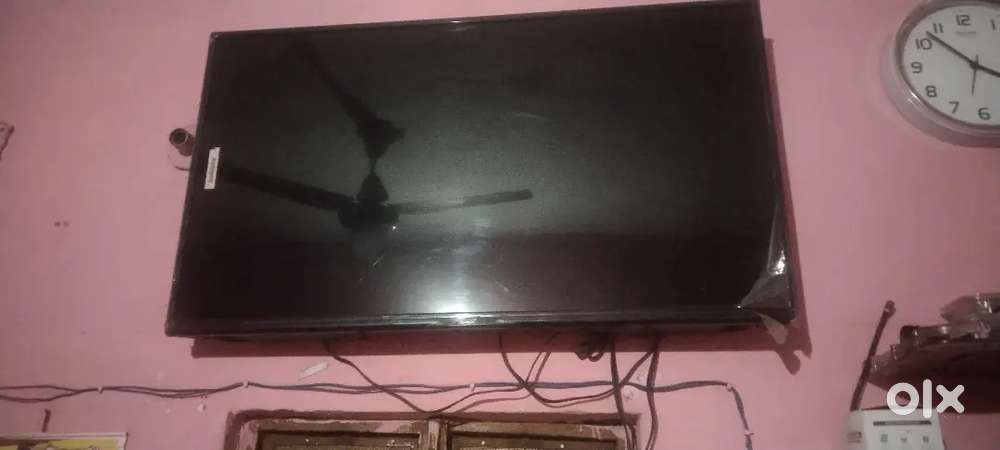 LED tv with remote 42 inche