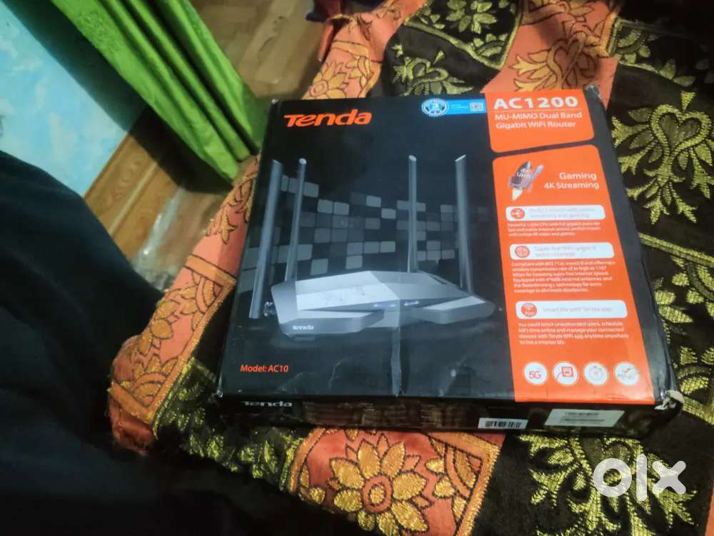 Tenda AC10  4K गेमिंग के लिए डुअल बैंड गीगाबिट राउटर