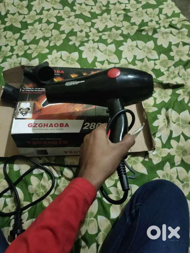 Yah ek hair dryer company Chobha 2800 watt