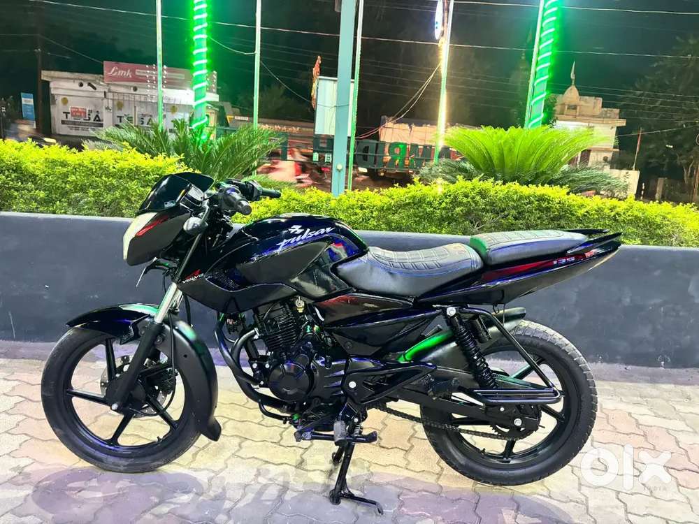 BAJAJ PULSAR 135
2016 MODEL 
PRICE 32000/-