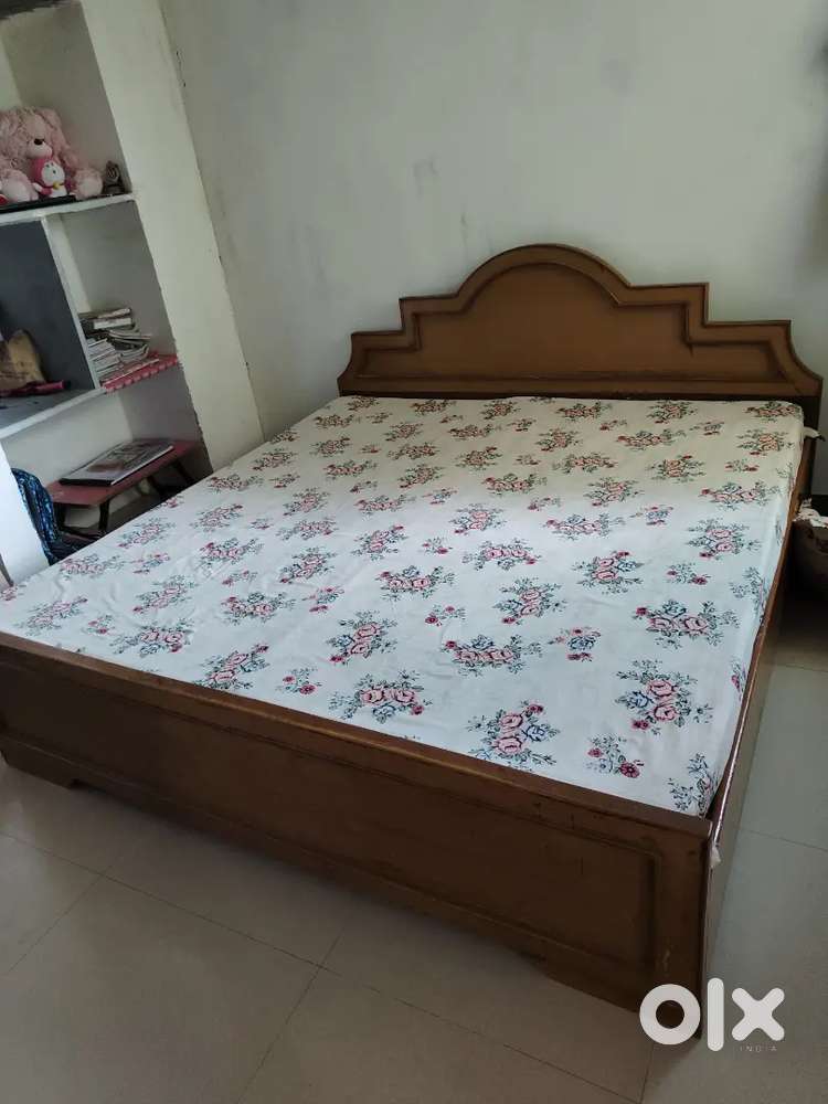 We are selling double bed