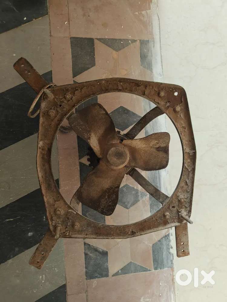 Kitchen exhaust fan good working