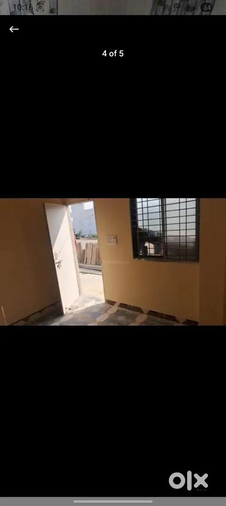 Single Room is available for girls one/two