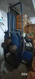 Angle banding machine