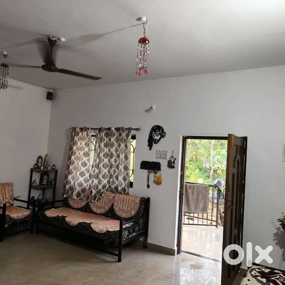 8 year house ground floor for rent for family or working executive